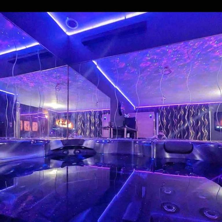 La Gold Room jacuzzi et sauna - Suite - 5