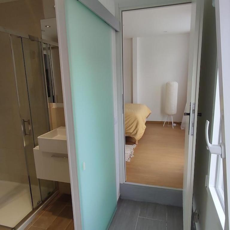 Maison entière Blois centre avec 2 chambres, cour et terrasse - Two-Bedroom House - 12