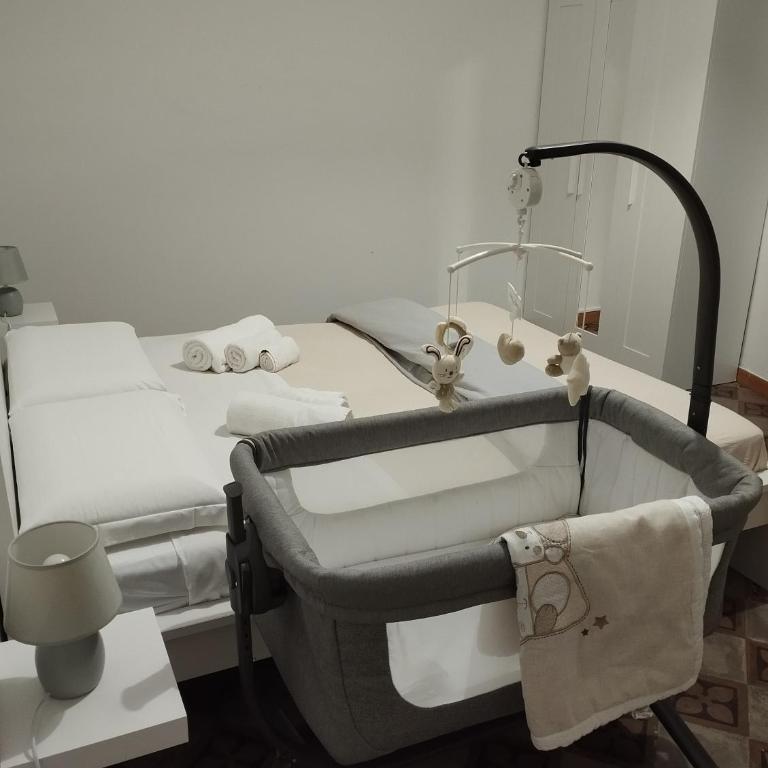 Thalia - Double Room with Private Bathroom - 1
