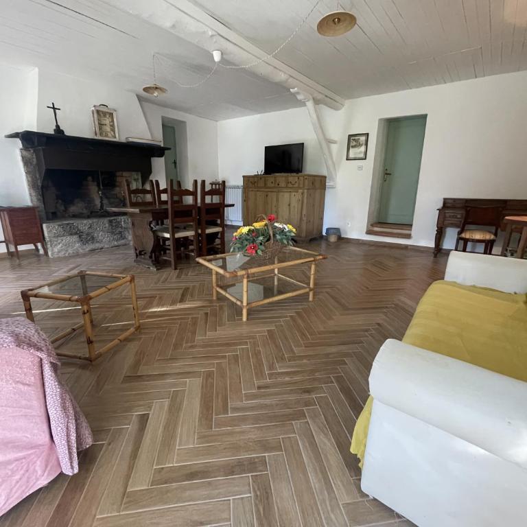 Podere Sant'Antonio - Appartamento con 2 Camere da Letto e Vista Lago - 10