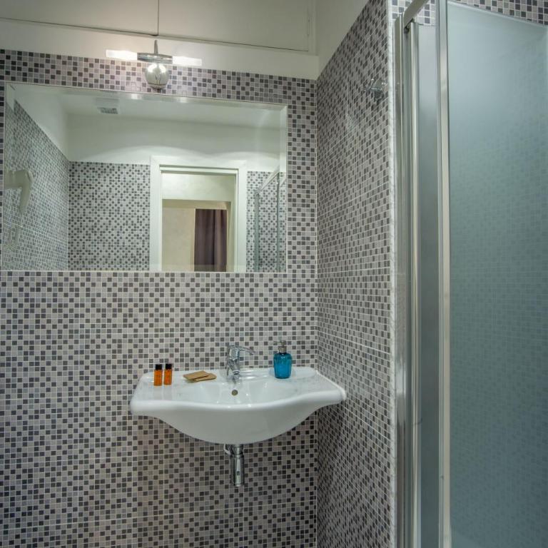 Frattina Grand Suite Guesthouse - Camera Familiare - 5