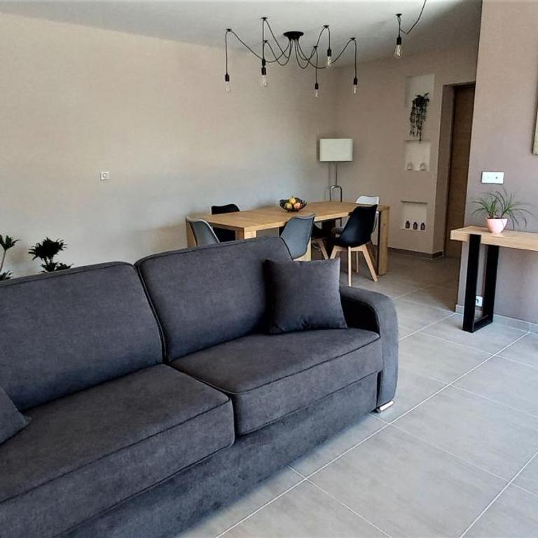 Luxueux appartement dans propriété contemporaine, jardin privatif, piscine - Apartment mit 2 Schlafzimmern - 4