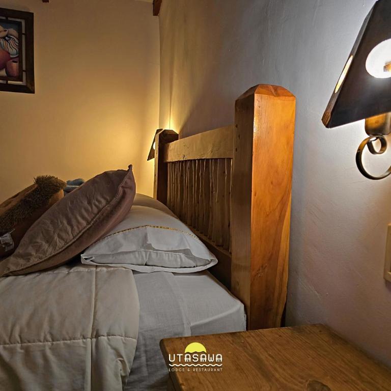 Utasawa - Habitación con cama extragrande y vistas al lago - 4