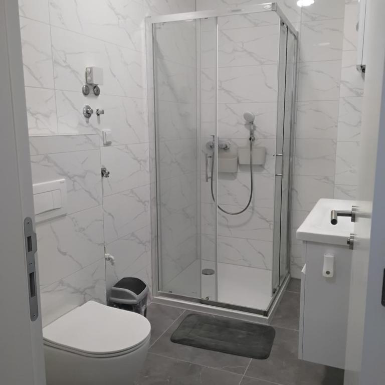 SkyView Apartment - One-Bedroom Apartment - 18