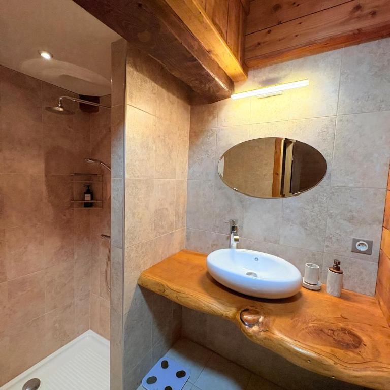 Le Douillet des Pyrénées, Luxury Chalet Home - Appartement 2 Chambres - 17
