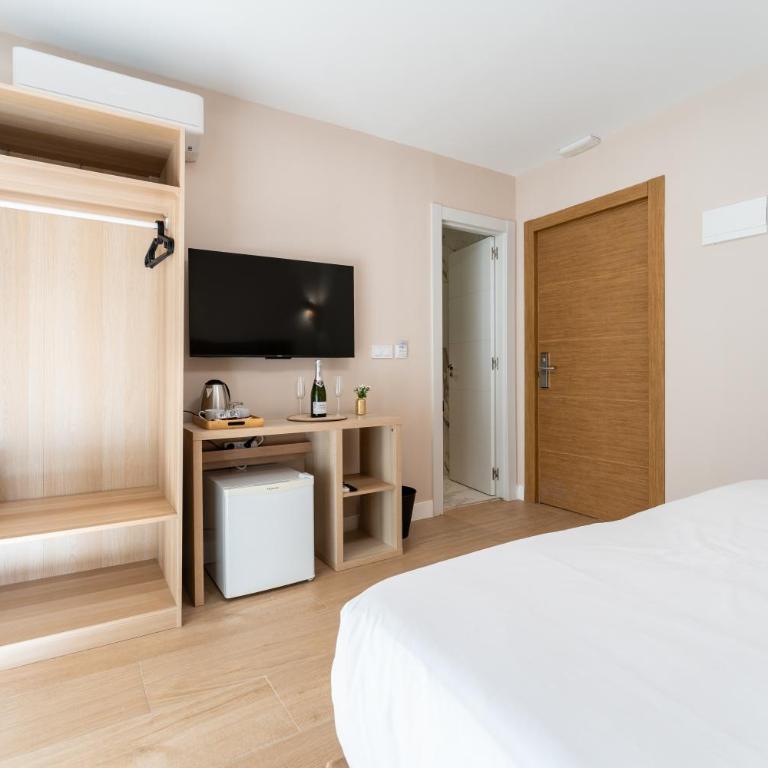 Blanca Maris - Habitación Doble Deluxe con balcón - 1 o 2 camas - 4