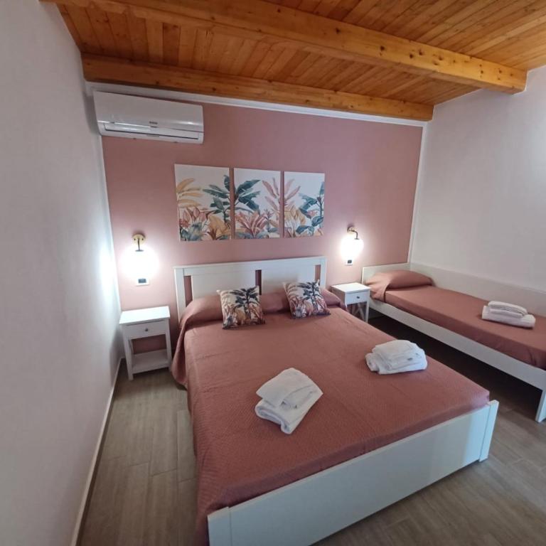 Locazione Turistica Sole Mare - Camera Quadrupla con Balcone - 6