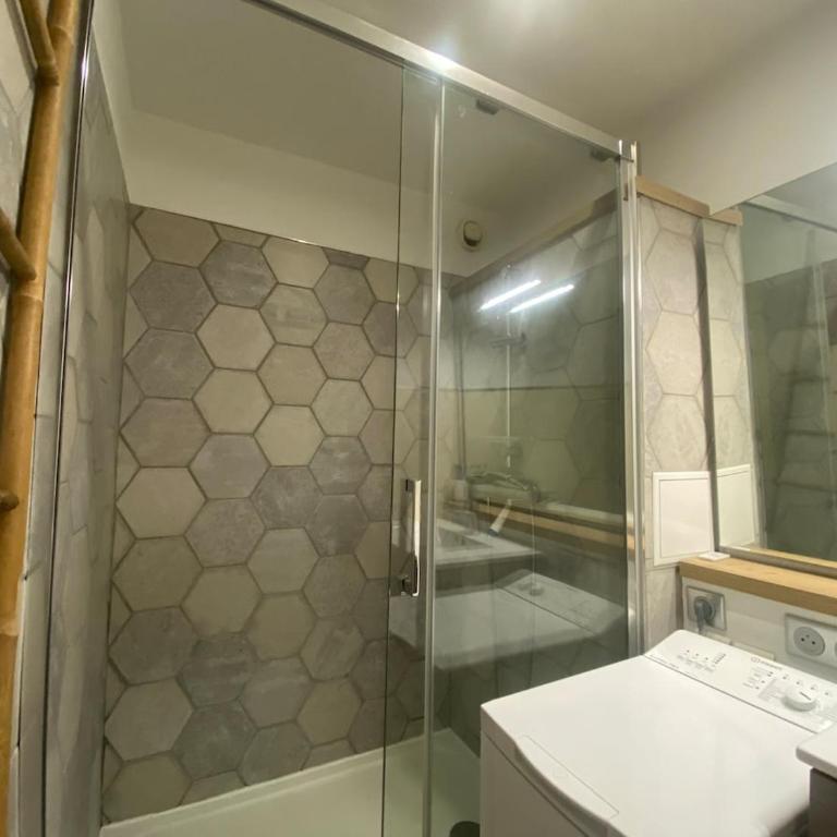 Vue mer exceptionnelle sur la corniche - Apartment mit 2 Schlafzimmern - 26