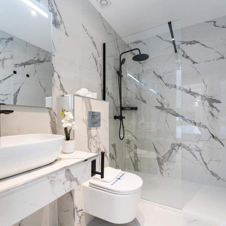 Blanca Maris - Habitación Triple con balcón - 4