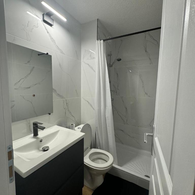 Grand Studio de Vacances à Gruissan - Apartamento de 1 dormitorio - 10
