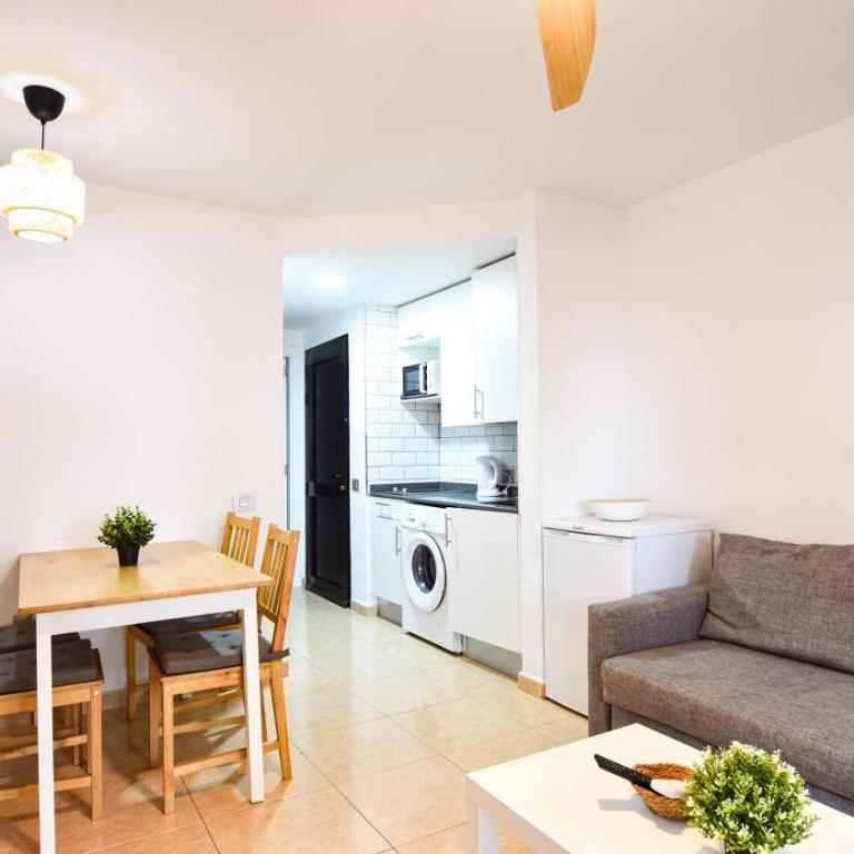Book Jet - OASIS CORRALEJO Apartments Pool & WIFI - Apartamento de 1 dormitorio con terraza - 6