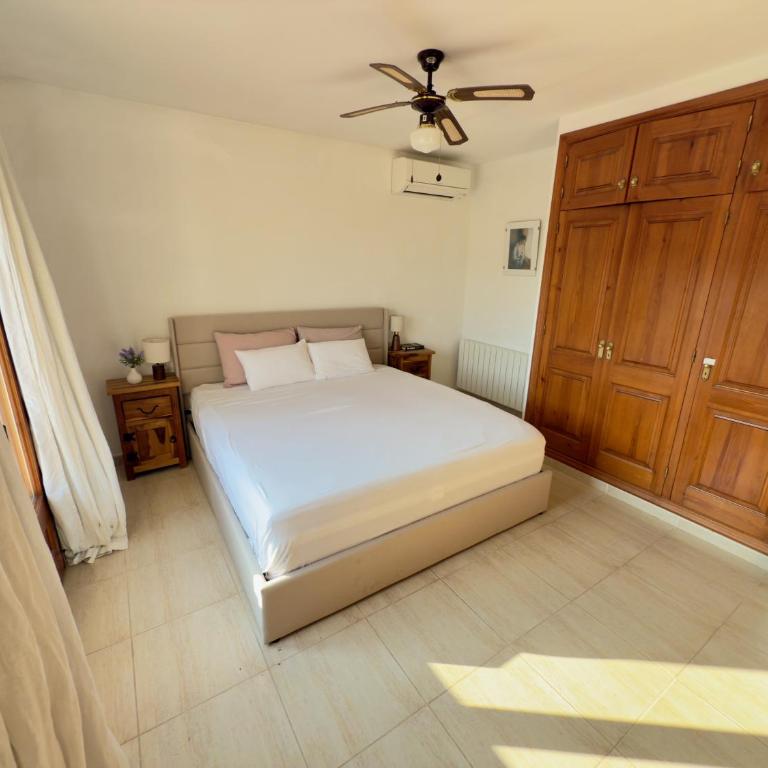 Beautiful Spacious Villa with Mountain View and Private Pool - Villa con piscina privada - 19