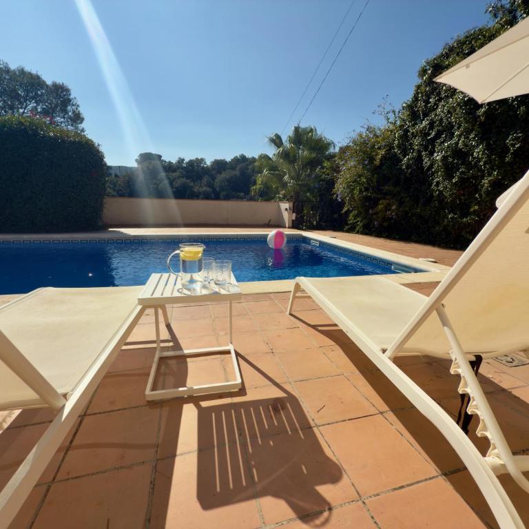 Beautiful Spacious Villa with Mountain View and Private Pool - Villa con piscina privada - 23