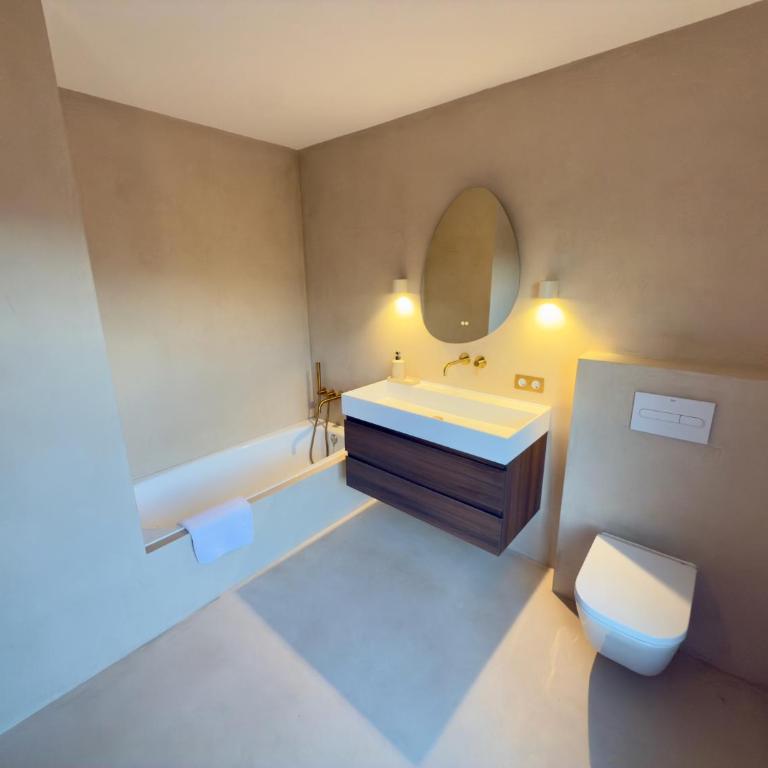 Beautiful Spacious Villa with Mountain View and Private Pool - Villa con piscina privada - 42