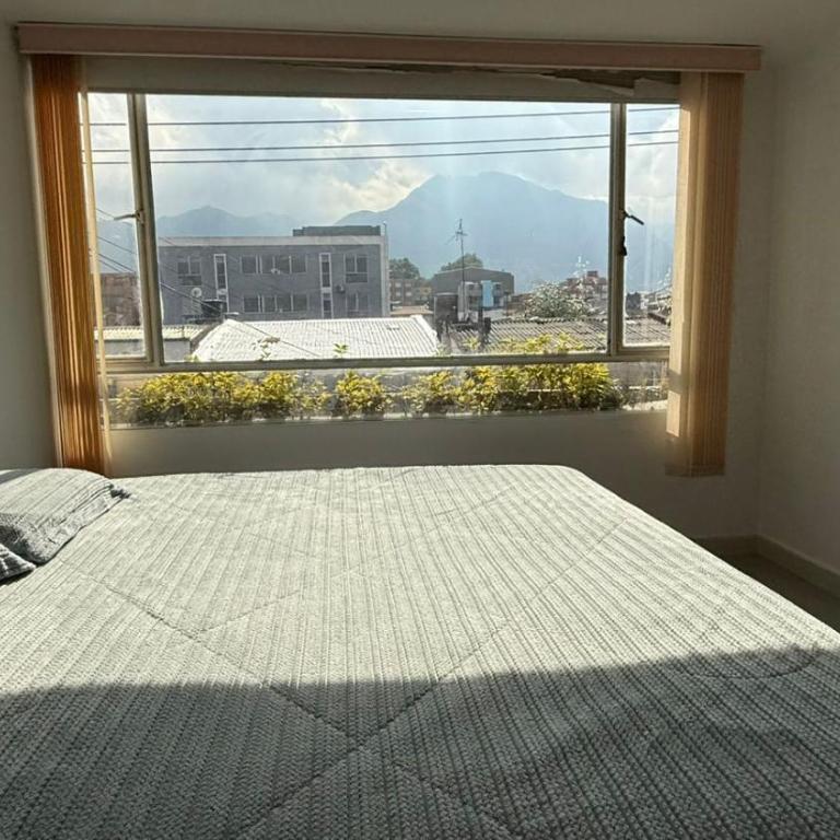 Apto 90mts- Estadio El Campin Movistar Arena -Galerías-Private Parking- 6 personas - Apartamento de 2 dormitorios - 17