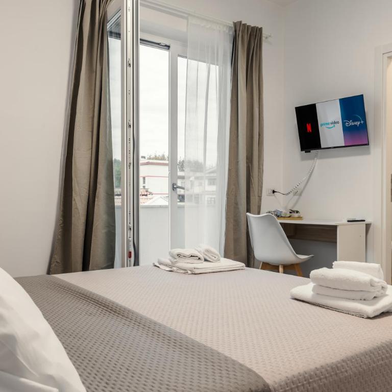 Tury's House - Deluxe Double Room with Balcony - 8