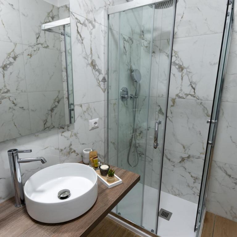 Tury's House - Deluxe Double Room with Balcony - 4