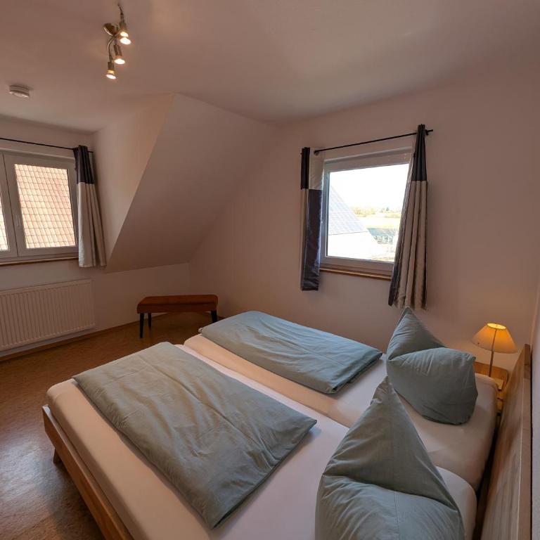 Ferienwohnung Hof Zürnen - Appartement 3 Chambres - 24