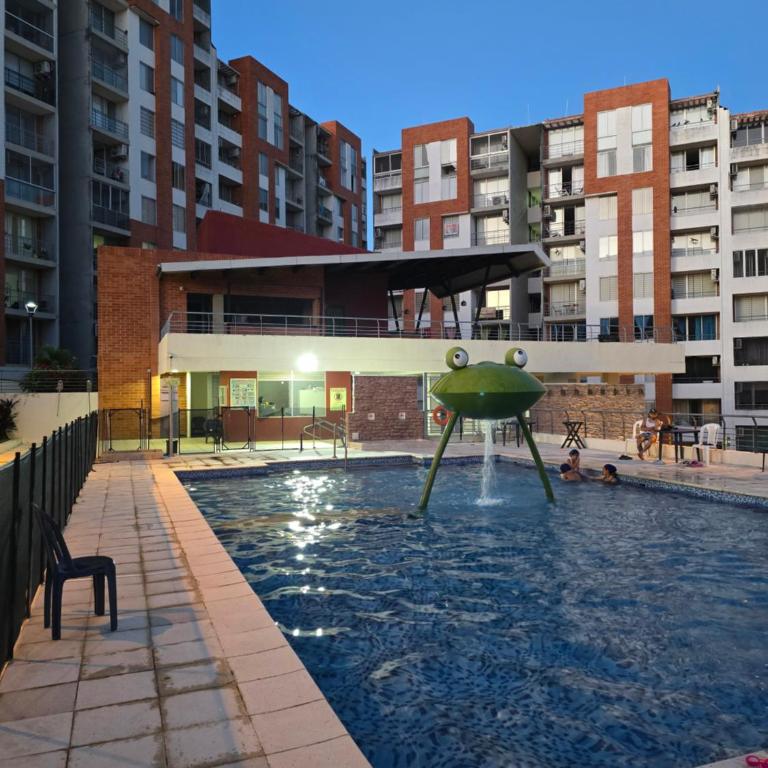 Espectacular Apto de 3 Habitaciones con piscina y parqueadero gratuito excelente relacion calidad precio - Apartamento de 3 dormitorios - 9