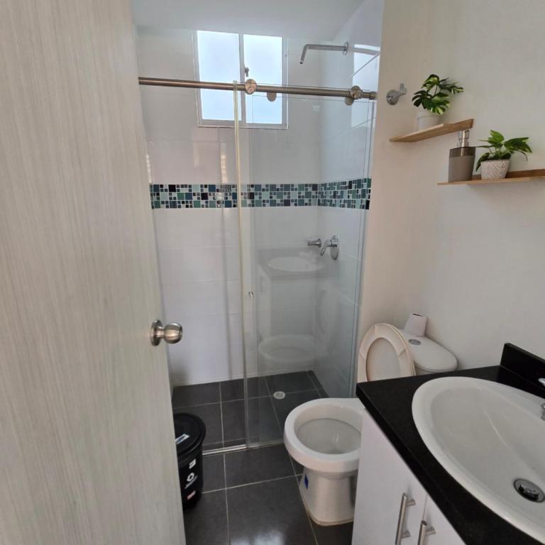 Espectacular Apto de 3 Habitaciones con piscina y parqueadero gratuito excelente relacion calidad precio - Apartamento de 3 dormitorios - 17