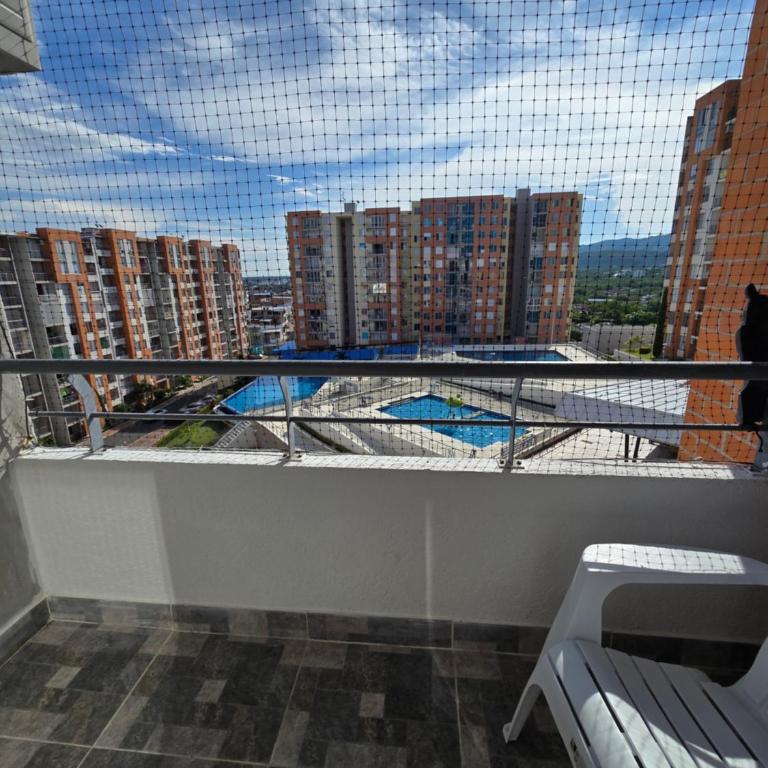 Espectacular Apto de 3 Habitaciones con piscina y parqueadero gratuito excelente relacion calidad precio - Apartamento de 3 dormitorios - 12