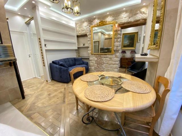 Elegant appartement dans ancien hotel particulier - Apartment mit 1 Schlafzimmer - 7