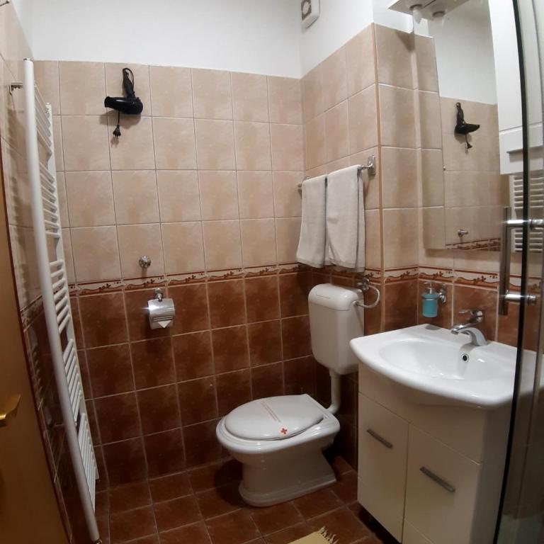 Apartmani RALE rooms - Standard Suite - 10