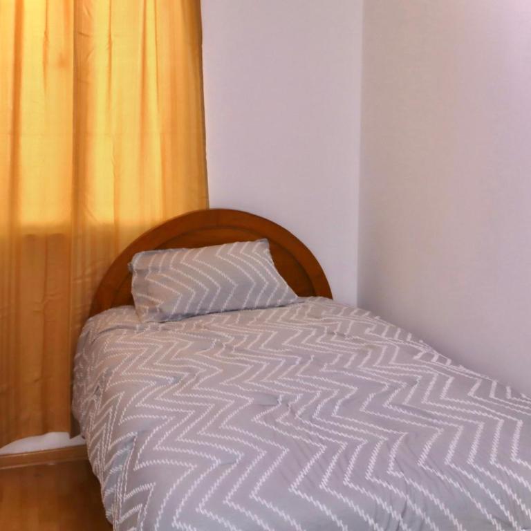 Lindo depa cerca a huacachina - Three-Bedroom Apartment - 9