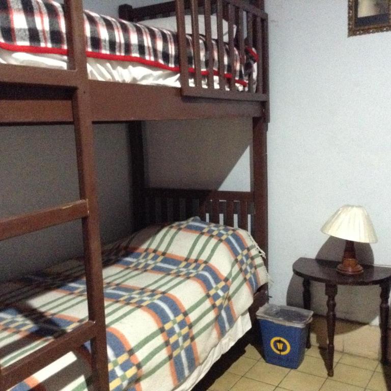 Hostal Don Felipe - Habitación Compartida Femenina - 2