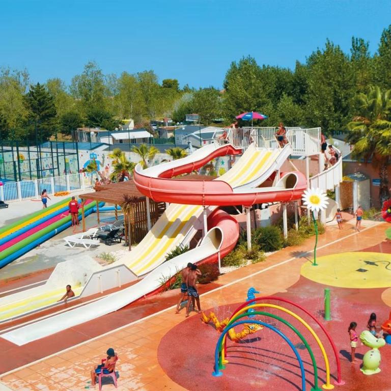 Mobil-home camping 4 étoiles à Valras-Plage Clim Piscine Proche Mer 6 à 8 pers - Mobile Home - 1