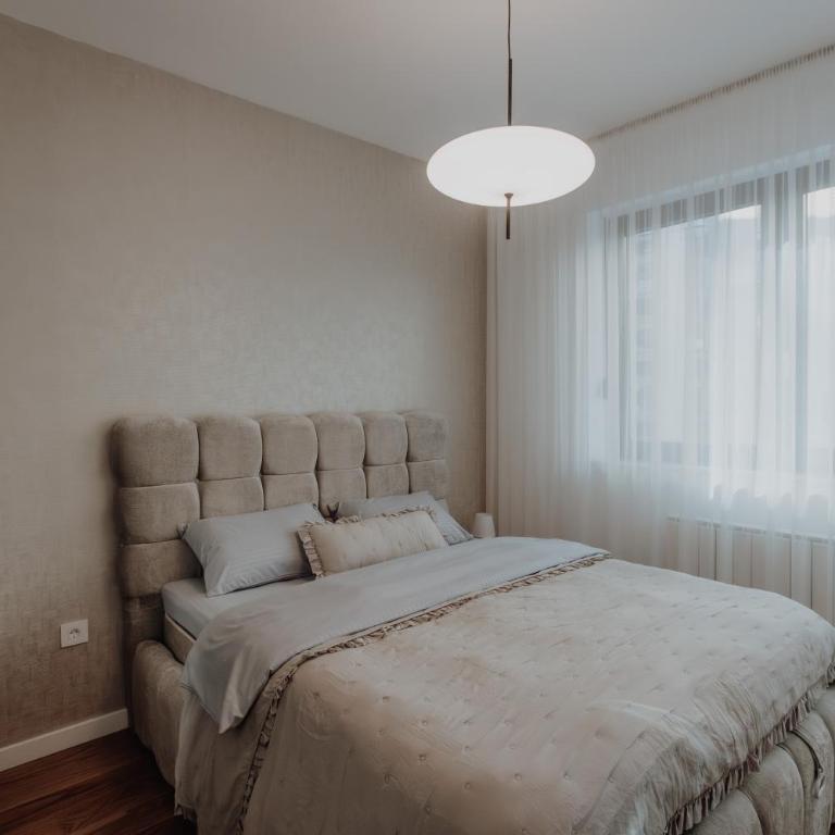 BLuxe Residence - One-Bedroom Apartment - 1