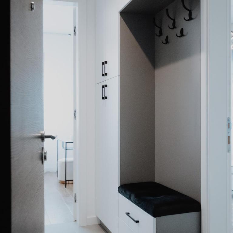 BLuxe Residence - One-Bedroom Apartment - 24