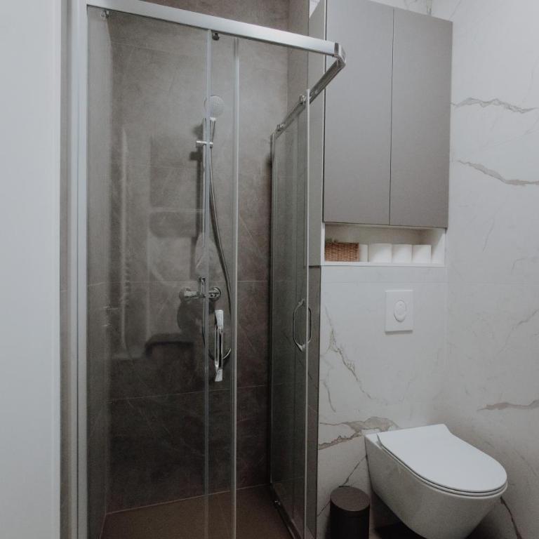 BLuxe Residence - One-Bedroom Apartment - 25