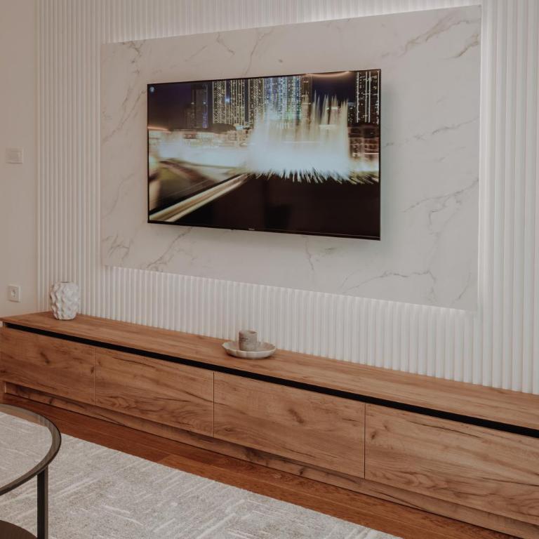 BLuxe Residence - One-Bedroom Apartment - 26