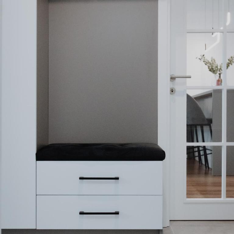 BLuxe Residence - One-Bedroom Apartment - 48