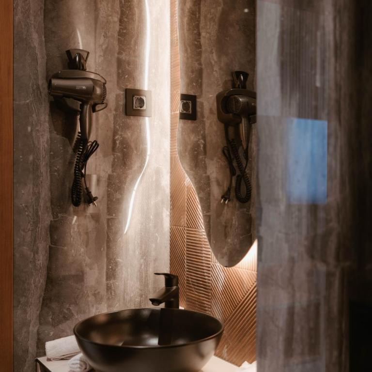 Tradicija Hotel - Dvokrevetna Soba sa Bračnim Krevetom i Sopstvenim Kupatilom - 15