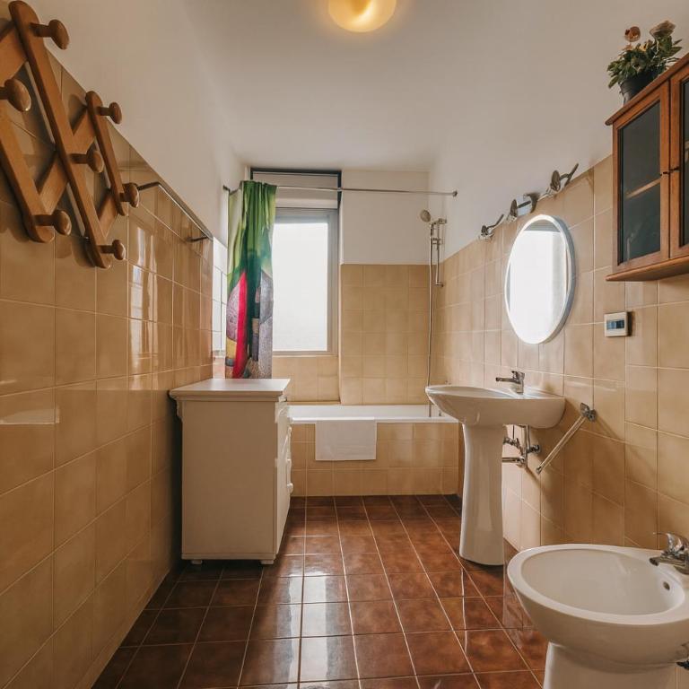 -10 minutes from the station- - 5 beds- - Apartment mit 3 Schlafzimmern - 8
