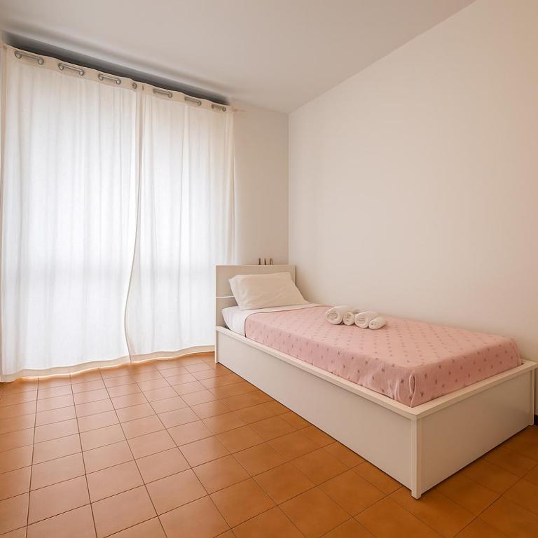 -10 minutes from the station- - 5 beds- - Apartment mit 3 Schlafzimmern - 5