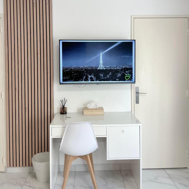 New Apartment in Paris center metro 7 & 14 Maison Blanche - Appartement 1 Chambre - 4