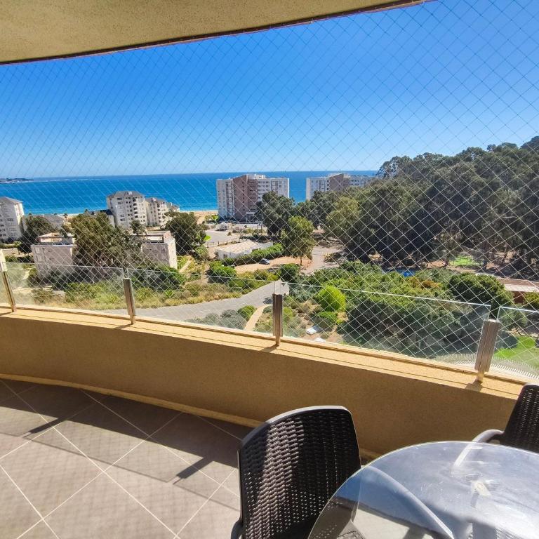 Depto para 5 con vista al mar, bosque y piscina - Apartment with Sea View - 1