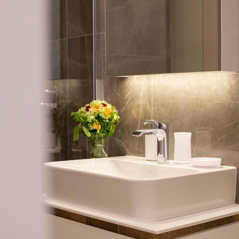 Leo Urban Lux, comfort - Central Stay, free Garage - Apartman - 16