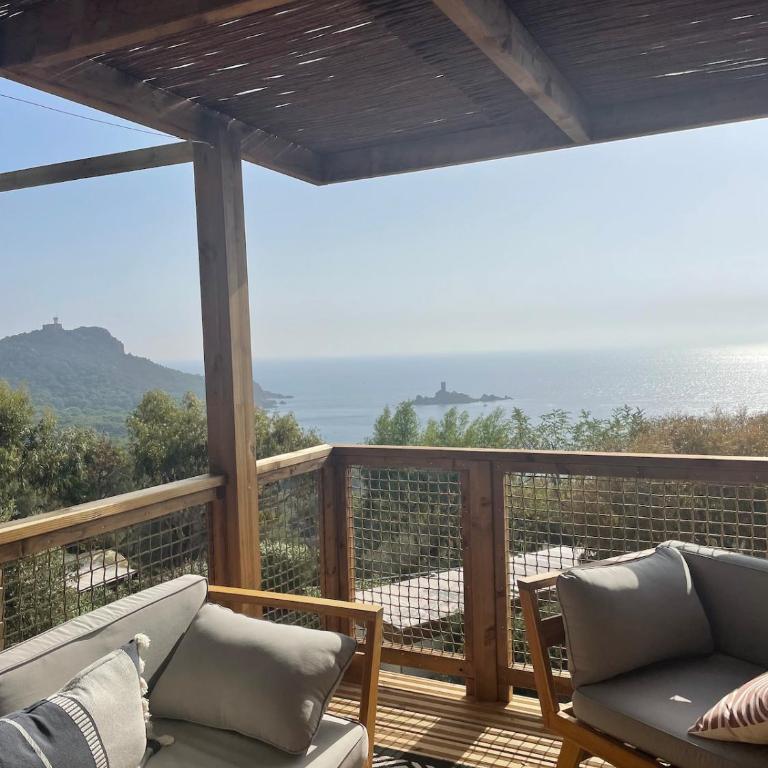 Bungalow vue mer panoramique terrasse - Two-Bedroom Bungalow - 23