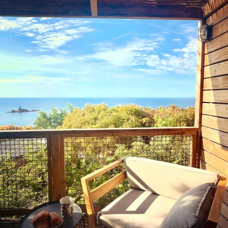 Bungalow vue mer panoramique terrasse - Two-Bedroom Bungalow - 24