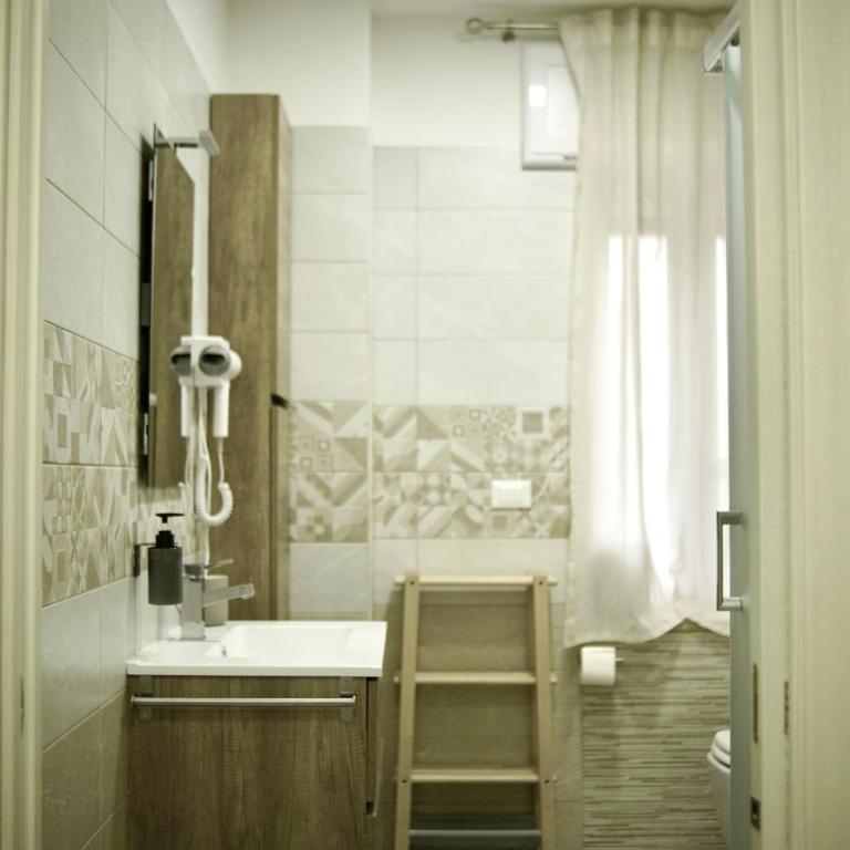 Parthenope Luxury Apartment - Appartamento con 2 Camere da Letto - 56