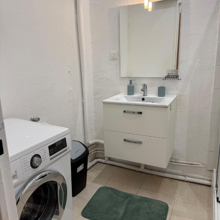 Spacieux T3 centre-ville 4 personnes - Appartement 1 Chambre - 8
