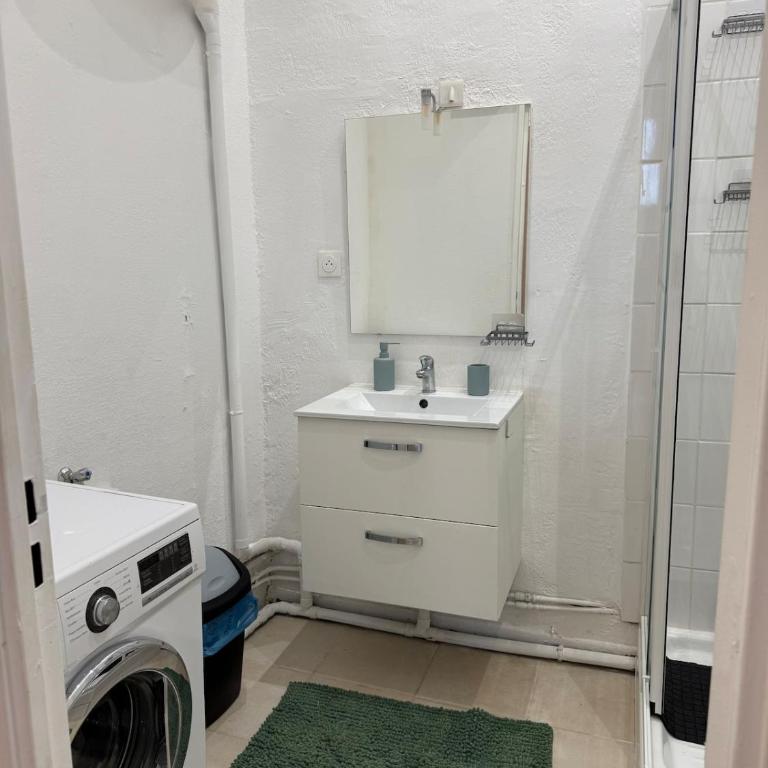 Spacieux T3 centre-ville 4 personnes - Appartement 1 Chambre - 11