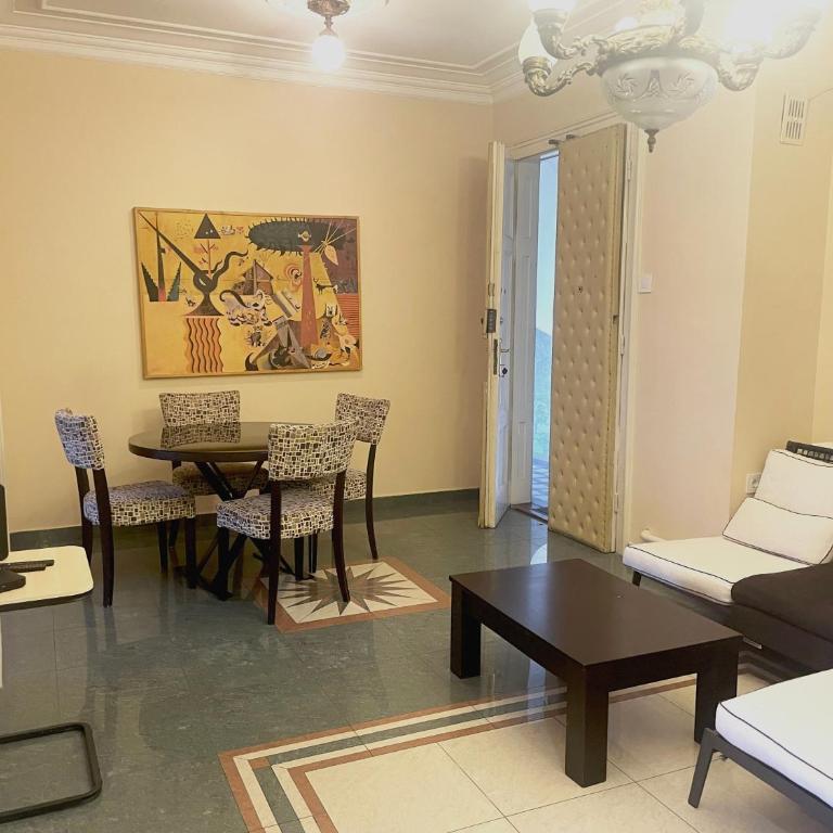 4 Bedroom Apartment in the Pedestrian Zone - Apartment - 1