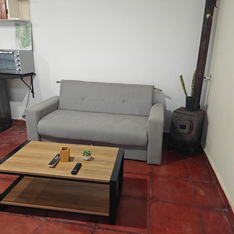 Casa Quinta rural con pileta - Five-Bedroom House - 13