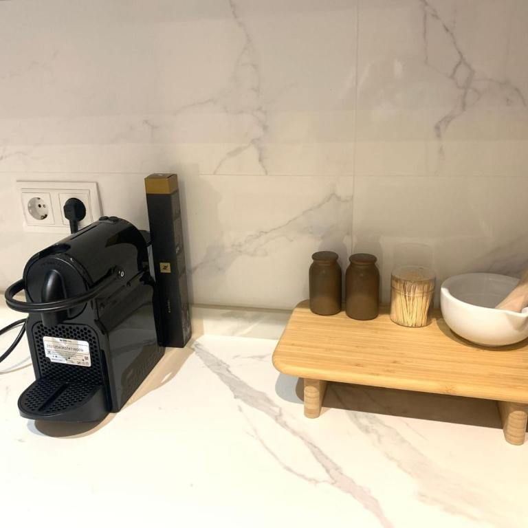 Urban Suites Aluche - Two-Bedroom Apartment - 6