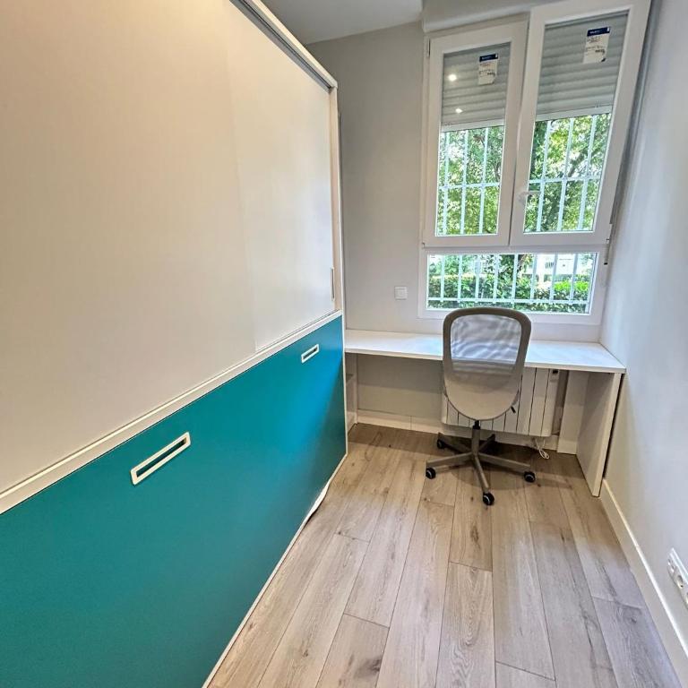 Urban Suites Aluche - Two-Bedroom Apartment - 19